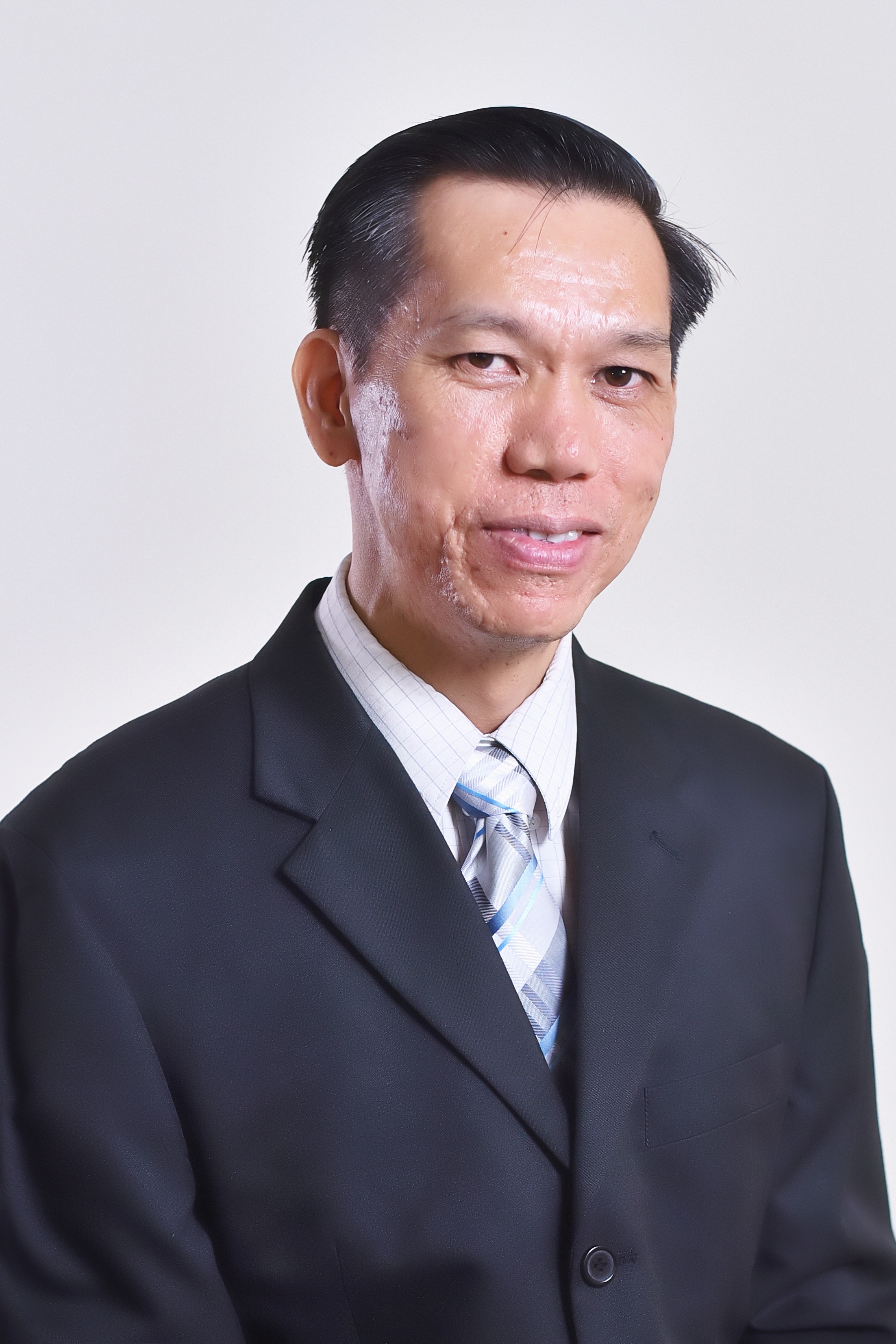 Dr Yam Fong Kwong2